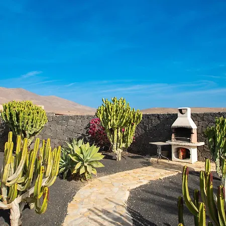 Papagayo Lanzarote * פלאיה בלנקה