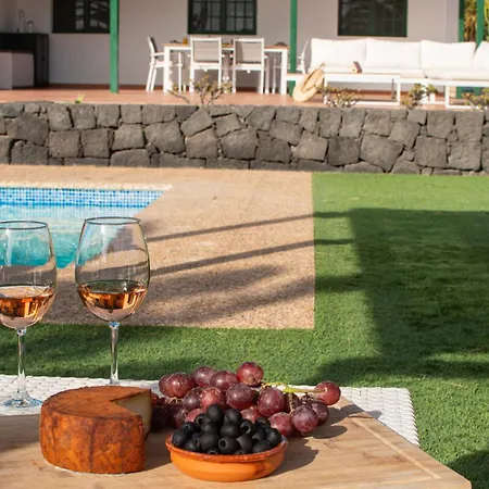 Papagayo Lanzarote * بلايا بلانكا